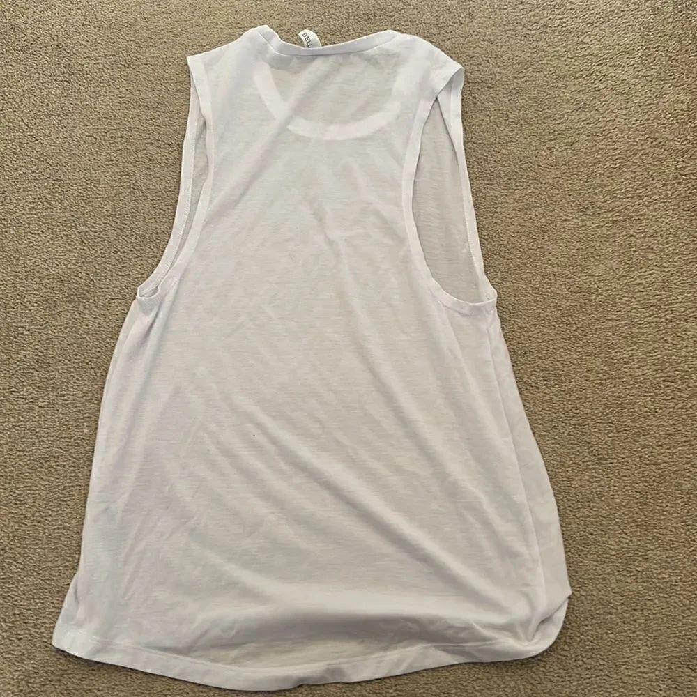 Bella Tank White New Fits like Small - Picture 3 of 3